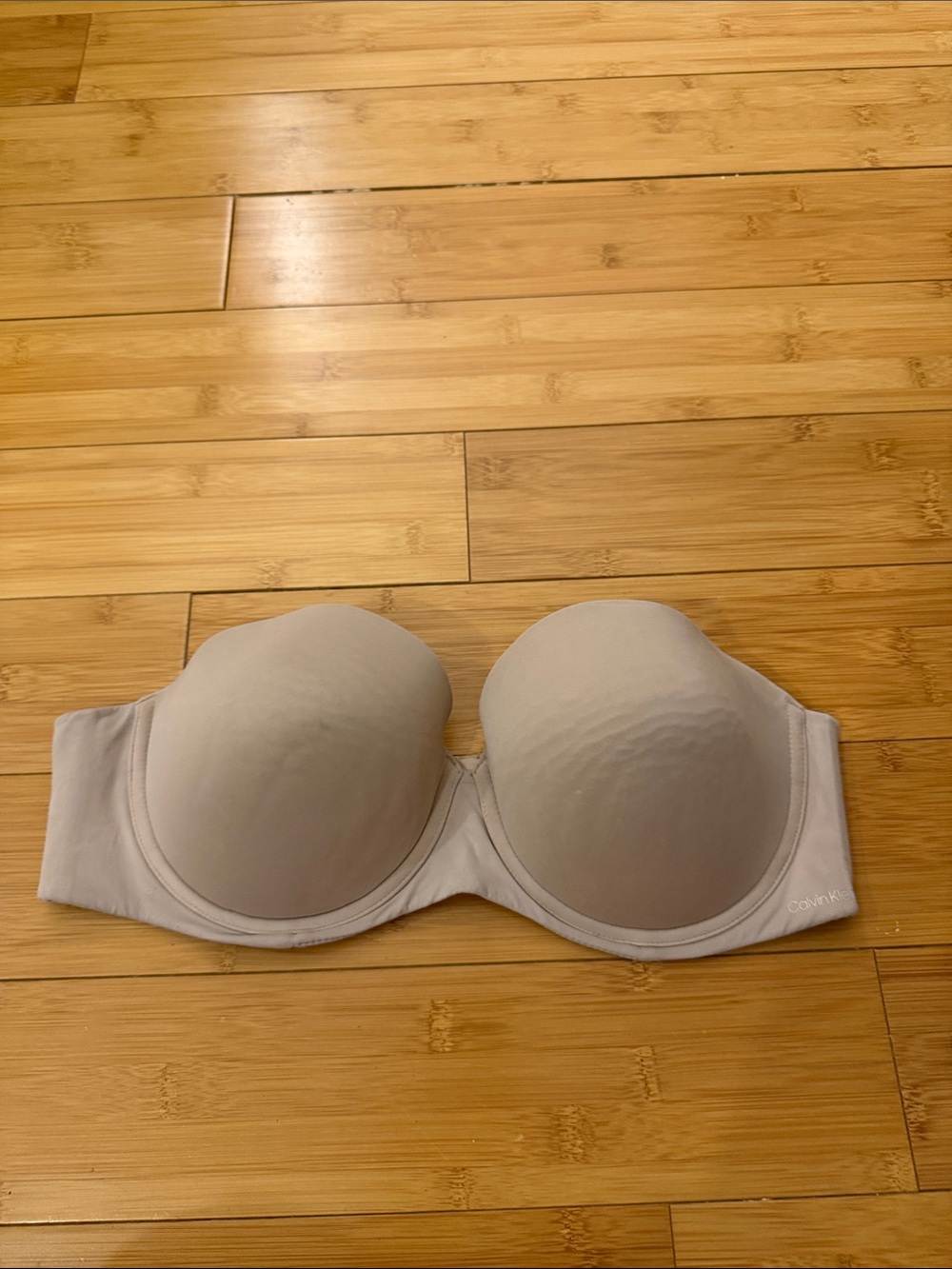 Calvin Klein Strapless Seamless Bra in Light Taupe